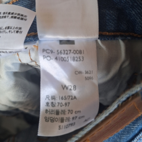 Levi's Premium 501's Womens Distressed Button Fly Denim Shorts Size 28 - Picture 4 of 7